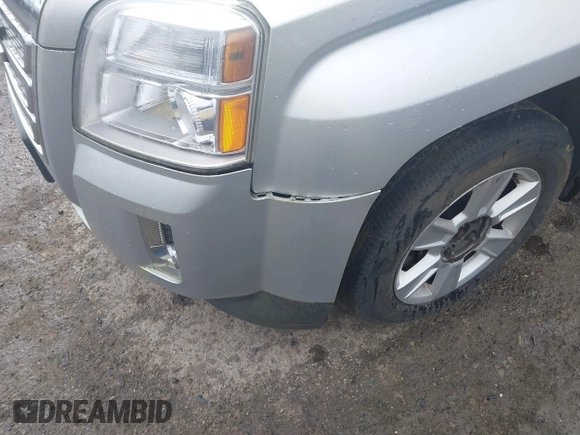 2010 GMC Terrain SLE-1 z VIN 2CTALBEW6A6326399, wystawiony jako IAAI lot #41819604 z przebiegiem 260 595 mil mil oraz . Historia ofert i sprzedaży dostępna na DreamBid. Obrazek 6.