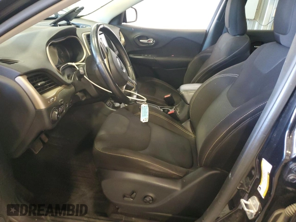 2016 Jeep Cherokee Latitude with VIN 1C4PJMCB8GW203113, listed as a Copart auction lot 64230625 with 81,946 mi miles and Salvage title. Bid and sale history available at DreamBid. Image 7.