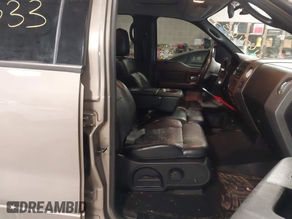 2004 Ford F-150 XLT with VIN 1FTPW14504KD59559, listed as a IAAI auction lot 41671633 with 196,328 mi miles. Bid and sale history available at carsss.com. Image 5.