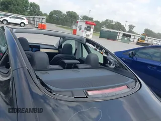 2018 Tesla Model 3 Long Range Battery z VIN 5YJ3E1EB3JF178812, wystawiony jako IAAI lot #42124838 z przebiegiem 124 229 mil mil oraz . Historia ofert i sprzedaży dostępna na DreamBid. Obrazek 21.