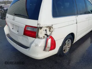 2005 Honda Odyssey EX-L with VIN 5FNRL38625B412583, listed as a IAAI auction lot 41842636 with 376,600 mi miles. Bid and sale history available at carsss.com. Image 6.