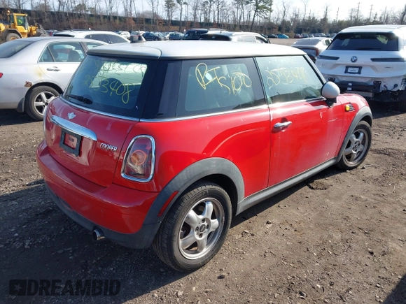 2008 MINI Hardtop with VIN WMWMF33568TT60843, listed as a IAAI auction lot 41948286 with Not Provided miles and . Bid and sale history available at DreamBid. Image 4.