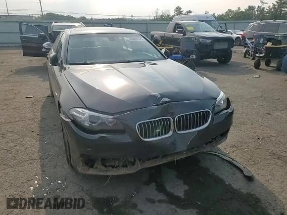 2014 BMW 5 Series 528i xDrive with VIN WBA5A7C55ED612212, listed as a Copart auction lot 60968555 with 196,653 mi miles and Salvage title. Bid and sale history available at DreamBid. Image 13.