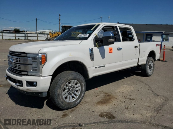 2019 Ford F-350 XL z VIN 1FT8W3BTXKEF62424, wystawiony jako Copart lot #54877605 z przebiegiem 212 716 mil mil oraz Szkoda całkowita • Salvage title. Historia ofert i sprzedaży dostępna na DreamBid. Obrazek 1.