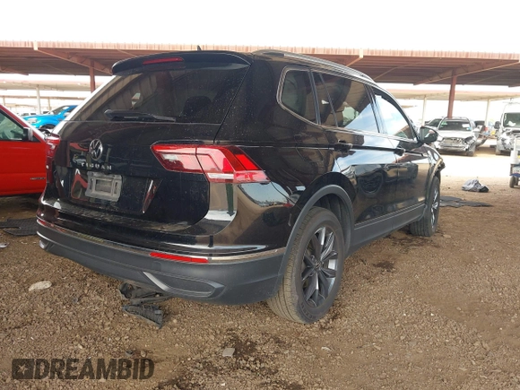 2022 Volkswagen Tiguan SE with VIN 3VV3B7AX4NM109997, listed as a IAAI auction lot 41906297 with 62,692 mi miles and . Bid and sale history available at DreamBid. Image 4.