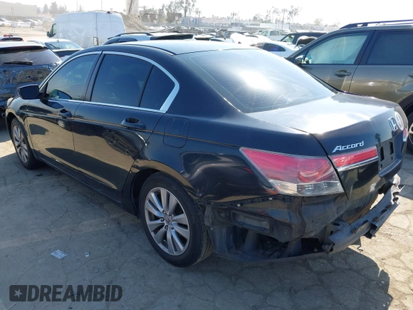 2011 Honda Accord EX z VIN 1HGCP2F70BA036181, wystawiony jako IAAI lot #41996641 z przebiegiem 214 601 mil mil oraz . Historia ofert i sprzedaży dostępna na DreamBid. Obrazek 3.
