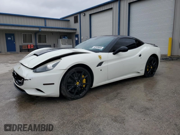 2010 Ferrari California с VIN ZFF65LJA9A0175998, выставлен на аукционе Copart как лот 42335685 с пробегом 45 323 миль миль и Списание • Salvage title. История ставок и продаж доступна на DreamBid. Изображение 1.