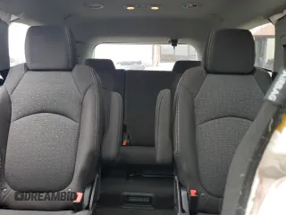 2017 Chevrolet Traverse LT with VIN 1GNKRGKD8HJ226517, listed as a Copart auction lot 86149044 with 151,145 mi miles and Clean Title. Bid and sale history available at DreamBid. Image 10.