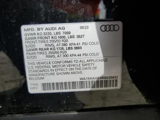 2024 Audi Q8 e-tron Premium Plus z VIN WA15AAGE4RB029832, wystawiony jako Copart lot #79555074 z przebiegiem 12 722 mil mil oraz Szkoda całkowita • Salvage title. Historia ofert i sprzedaży dostępna na DreamBid. Obrazek 15.