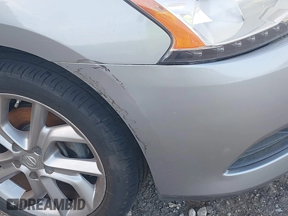 2013 Nissan Sentra SV with VIN 3N1AB7AP9DL779011, listed as a IAAI auction lot 42080716 with 113,896 mi miles. Bid and sale history available at carsss.com. Image 6.
