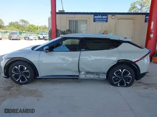 2022 Kia EV6 Wind with VIN KNDC3DLCXN5043417, listed as a IAAI auction lot 41700071 with 39,622 mi miles. Bid and sale history available at carsss.com. Image 15.