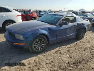 2008 Ford Mustang Deluxe with VIN 1ZVHT80N385129138, listed as a Copart auction lot 47485825 with 166,735 mi miles and Salvage Title. Bid and sale history available at carsss.com. Image 1.
