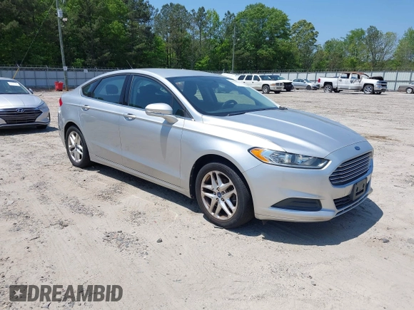 2013 Ford Fusion SE with VIN 3FA6P0HR3DR131573, listed as a IAAI auction lot 42139156 with 97,435 mi miles. Bid and sale history available at carsss.com. Image 1.