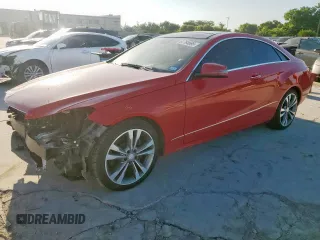 2015 Mercedes-Benz E 400 z VIN WDDKJ6HB6FF296832, wystawiony jako Copart lot #61784695 z przebiegiem 45 222 mil mil oraz Szkoda całkowita • Salvage title. Historia ofert i sprzedaży dostępna na DreamBid. Obrazek 1.