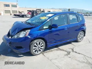 2013 Honda Fit Sport with VIN JHMGE8H52DC033096, listed as a IAAI auction lot 41767007 with 70,398 mi miles. Bid and sale history available at carsss.com. Image 18.