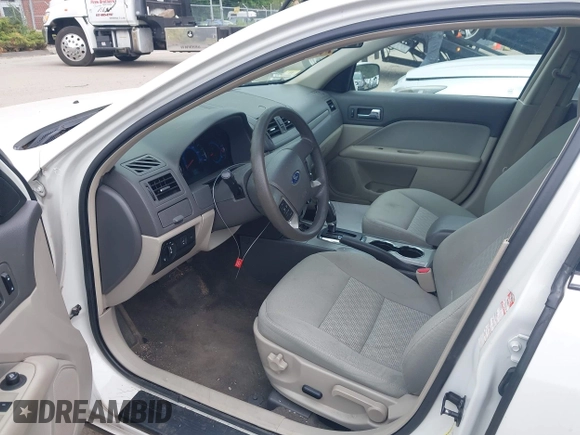 2010 Ford Fusion SE with VIN 3FAHP0HA5AR303746, listed as a IAAI auction lot 42628472 with 101,373 mi miles and . Bid and sale history available at DreamBid. Image 5.