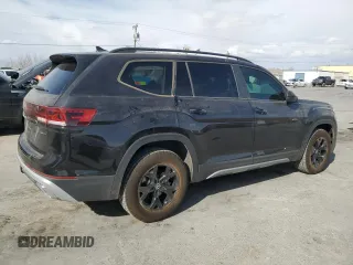 2024 Volkswagen Atlas Peak Edition SE with VIN 1V2CR2CA0RC556421, listed as a Copart auction lot 49862585 with 627 mi miles and Salvage title. Bid and sale history available at DreamBid. Image 3.