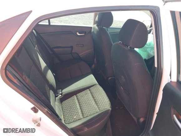 2018 Kia Rio LX with VIN 3KPA24AB8JE060946, listed as a IAAI auction lot 41608495 with 109,441 mi miles. Bid and sale history available at carsss.com. Image 8.