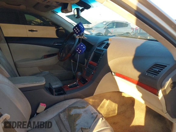 2010 Lexus ES 330 with VIN JTHBK1EG0A2359464, listed as a IAAI auction lot 41299153 with 230,655 mi miles and . Bid and sale history available at DreamBid. Image 5.