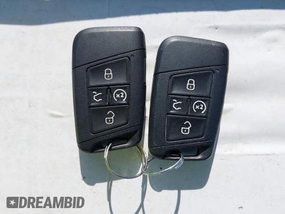 2018 Volkswagen Tiguan SEL с VIN 3VV2B7AX7JM029275, выставлен на аукционе IAAI как лот 42386878 с пробегом 75 006 миль миль и . История ставок и продаж доступна на DreamBid. Изображение 11.