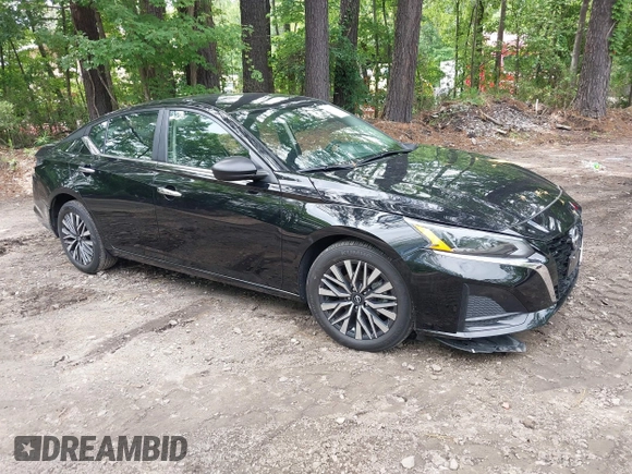 2024 Nissan Altima SV with VIN 1N4BL4DV4RN385761, listed as a IAAI auction lot 42453967 with 23,316 mi miles and . Bid and sale history available at DreamBid. Image 1.