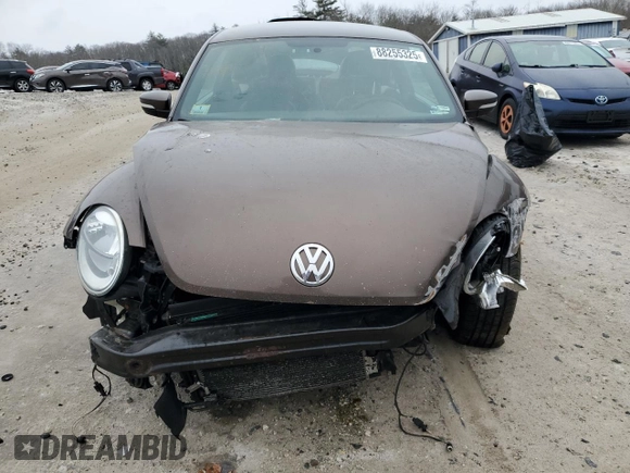 2012 Volkswagen Beetle 2.5L PZEV with VIN 3VWJP7AT0CM628706, listed as a Copart auction lot 88255325 with 260,335 mi miles and Clean Title. Bid and sale history available at carsss.com. Image 5.
