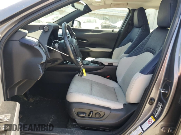 2019 Lexus UX 250h с VIN JTHU9JBHXK2017345, выставлен на аукционе Copart как лот 58538445 с пробегом 43 390 миль миль и Списание • Salvage title. История ставок и продаж доступна на DreamBid. Изображение 7.