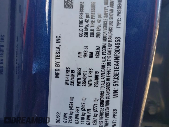 2022 Tesla Model 3 z VIN 5YJ3E1EA4NF304558, wystawiony jako Copart lot #57415935 z przebiegiem 101 771 mil mil oraz Czysty tytuł • Clean title. Historia ofert i sprzedaży dostępna na DreamBid. Obrazek 12.