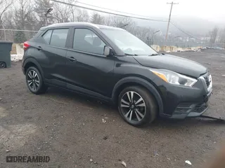 2019 Nissan Kicks S with VIN 3N1CP5CU6KL527179, listed as a IAAI auction lot 41479057 with 97,895 mi miles. Bid and sale history available at carsss.com. Image 1.