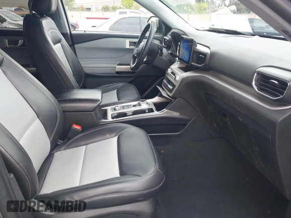 2023 Ford Explorer XLT с VIN 1FMSK8DH6PGB42738, выставлен на аукционе IAAI как лот 42099829 с пробегом 18 442 миль миль и . История ставок и продаж доступна на DreamBid. Изображение 5.