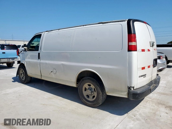 2007 Chevrolet Express Cargo z VIN 1GCFG15X871251452, wystawiony jako Copart lot #60542685 z przebiegiem 278 825 mil mil oraz Szkoda całkowita • Salvage title. Historia ofert i sprzedaży dostępna na DreamBid. Obrazek 2.