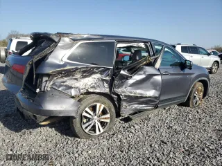 2018 Honda Pilot EX-L with VIN 5FNYF5H53JB028070, listed as a Copart auction lot 49084185 with 101,152 mi miles and Salvage Title. Bid and sale history available at carsss.com. Image 3.