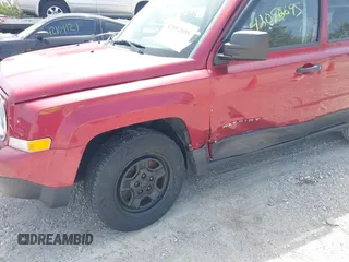 2014 Jeep Patriot Sport with VIN 1C4NJPBA7ED798319, listed as a IAAI auction lot 42092695 with 114,468 mi miles. Bid and sale history available at carsss.com. Image 6.