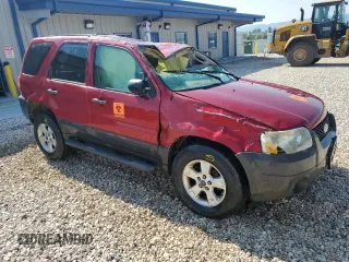 2007 Ford Escape XLT with VIN 1FMCU031X7KB06567, listed as a Copart auction lot 61941534 with 0 mi miles and Salvage Title. Bid and sale history available at carsss.com. Image 4.
