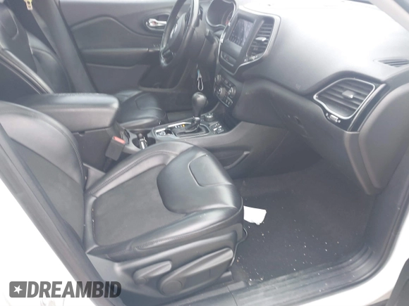 2019 Jeep Cherokee Latitude Plus with VIN 1C4PJMLB8KD292170, listed as a IAAI auction lot 41800952 with 67,277 mi miles and . Bid and sale history available at DreamBid. Image 5.