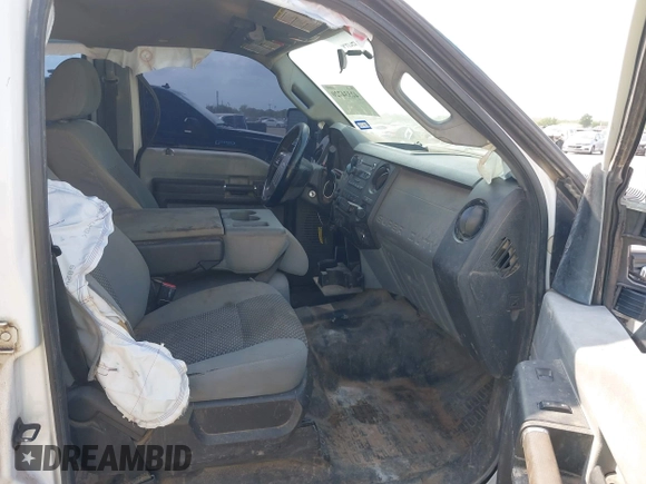 2014 Ford F-250 XL with VIN 1FT7W2A65EEA20749, listed as a IAAI auction lot 42334720 with 187,435 mi miles and . Bid and sale history available at DreamBid. Image 5.