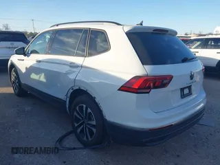 2024 Volkswagen Tiguan S with VIN 3VVRB7AX7RM041291, listed as a IAAI auction lot 41793818 with 24,004 mi miles and . Bid and sale history available at DreamBid. Image 3.