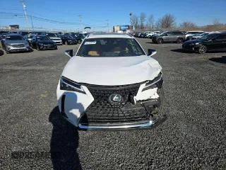 2023 Lexus UX 250h Premium with VIN JTHP9JBH5P2067865, listed as a Copart auction lot 48177135 with 26,139 mi miles and Salvage Title. Bid and sale history available at DreamBid. Image 5.