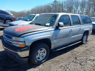2002 Chevrolet Suburban LS with VIN 3GNEC16Z72G291904, listed as a IAAI auction lot 41831851 with 999,999 mi miles. Bid and sale history available at carsss.com. Image 2.