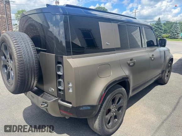 2020 Land Rover Defender X z VIN SALEXEEU1L2033276, wystawiony jako Copart lot #64449055 z przebiegiem 75 389 mil mil oraz Czysty tytuł • Clean title. Historia ofert i sprzedaży dostępna na DreamBid. Obrazek 3.