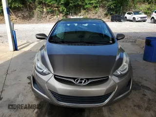 2015 Hyundai Elantra SE z VIN 5NPDH4AE7FH646935, wystawiony jako Copart lot #55829935 z przebiegiem 118 740 mil mil oraz Szkoda całkowita • Salvage title. Historia ofert i sprzedaży dostępna na DreamBid. Obrazek 5.