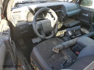 2022 Toyota 4Runner TRD Off Road with VIN JTEPU5JRXN6007051, listed as a Copart auction lot 80087773 with 0 mi miles and Salvage Title. Bid and sale history available at carsss.com. Image 8.