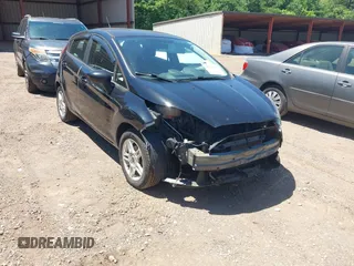 2019 Ford Fiesta SE z VIN 3FADP4EJ0KM125724, wystawiony jako IAAI lot #42320657 z przebiegiem 53 728 mil mil oraz . Historia ofert i sprzedaży dostępna na DreamBid. Obrazek 1.