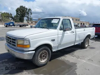1995 Ford F-150 with VIN 2FTDF15N2SCA58486, listed as a IAAI auction lot 41931788 with 305,999 mi miles. Bid and sale history available at carsss.com. Image 2.