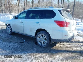 2018 Nissan Pathfinder SV z VIN 5N1DR2MM2JC613054, wystawiony jako IAAI lot #41394578 z przebiegiem 64 492 mil mil oraz . Historia ofert i sprzedaży dostępna na DreamBid. Obrazek 3.