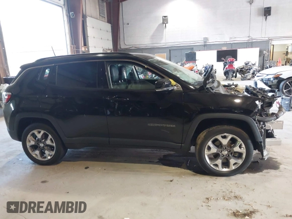 2020 Jeep Compass Limited with VIN 3C4NJDCB5LT235556, listed as a IAAI auction lot 40878726 with 30,590 mi miles and . Bid and sale history available at carsss.com. Image 14.