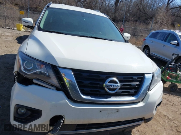 2017 Nissan Pathfinder SV with VIN 5N1DR2MM8HC667792, listed as a IAAI auction lot 41776454 with 185,467 mi miles. Bid and sale history available at carsss.com. Image 12.