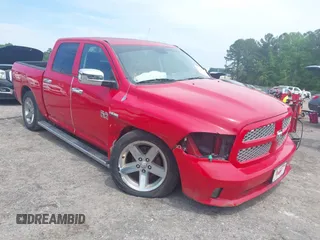 2013 Ram 1500 Express z VIN 1C6RR6KT5DS629326, wystawiony jako IAAI lot #42067169 z przebiegiem 170 948 mil mil oraz . Historia ofert i sprzedaży dostępna na DreamBid. Obrazek 1.