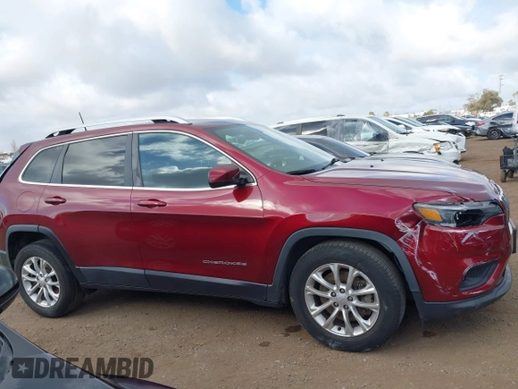 2019 Jeep Cherokee Latitude with VIN 1C4PJLCX5KD347695, listed as a IAAI auction lot 41910370 with 86,713 mi miles and . Bid and sale history available at carsss.com. Image 13.