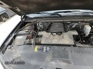 2018 Chevrolet Tahoe Premier с VIN 1GNSKCKJ7JR304490, выставлен на аукционе Copart как лот 63460675 с пробегом 109 551 миль миль и Списание • Salvage title. История ставок и продаж доступна на DreamBid. Изображение 14.